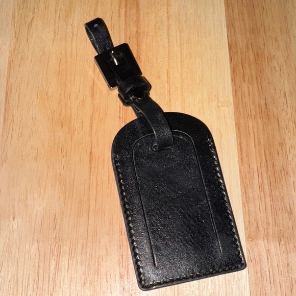 Fendi large Black Leather Luggage Tag - Picture 1 of 4